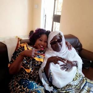 Meet your Posher, Adja